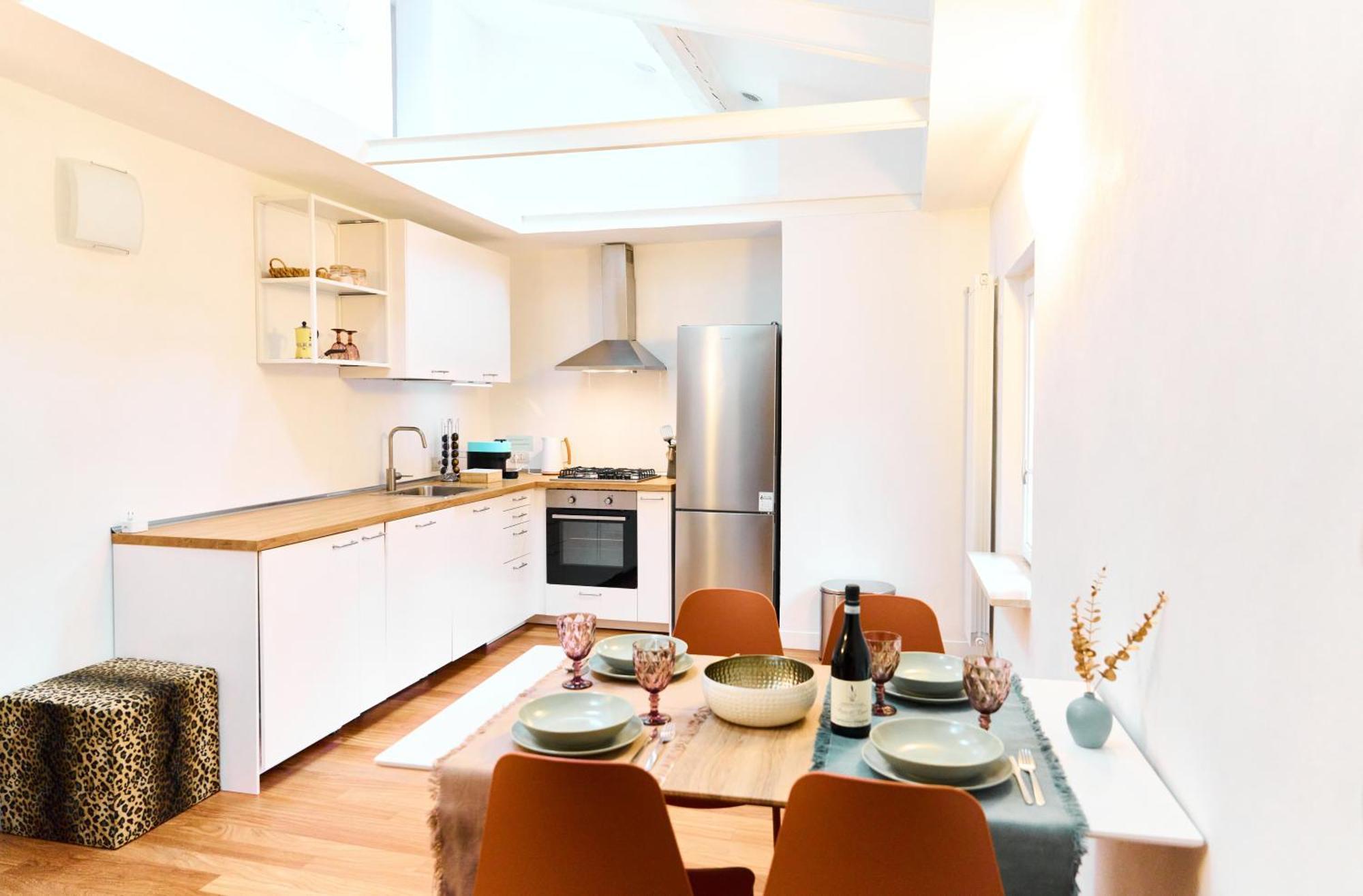 Riverside Loft Navigli - Spacious Two-bedroom Apartment Mailand