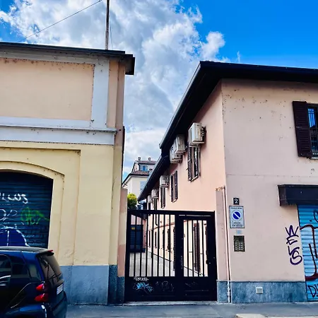 Riverside Loft Navigli - Spacious Two-Bedroom Apartment Milan Exterior photo