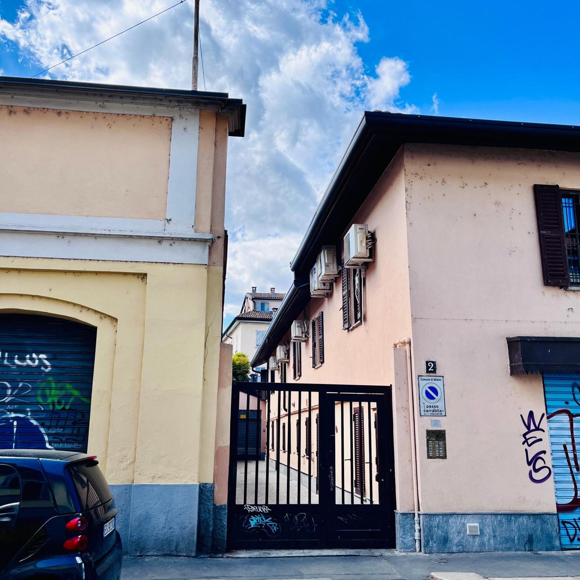 Riverside Loft Navigli - Spacious Two-bedroom Appartamento