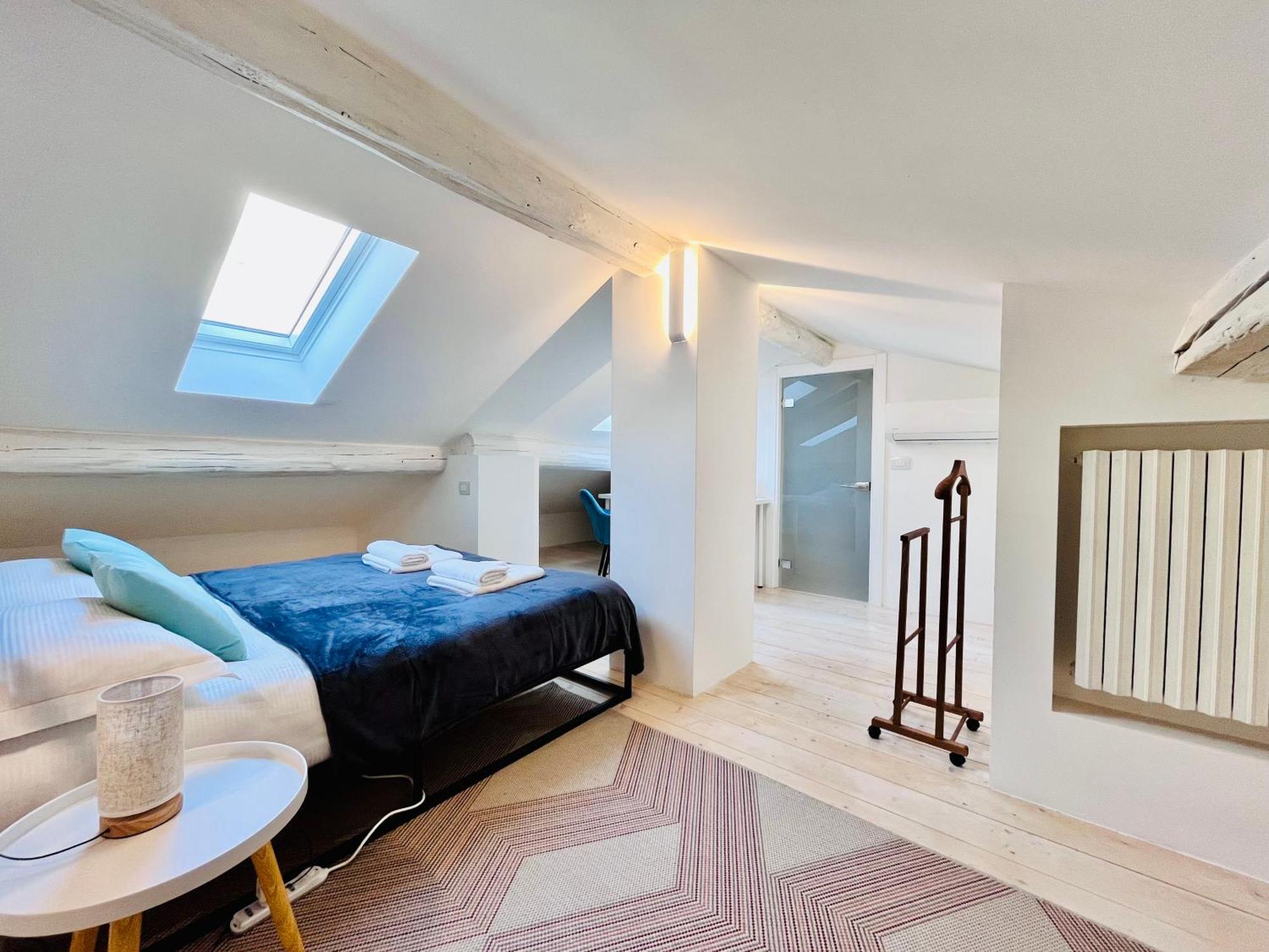 Riverside Loft Navigli - Spacious Two-bedroom Appartamento Milano