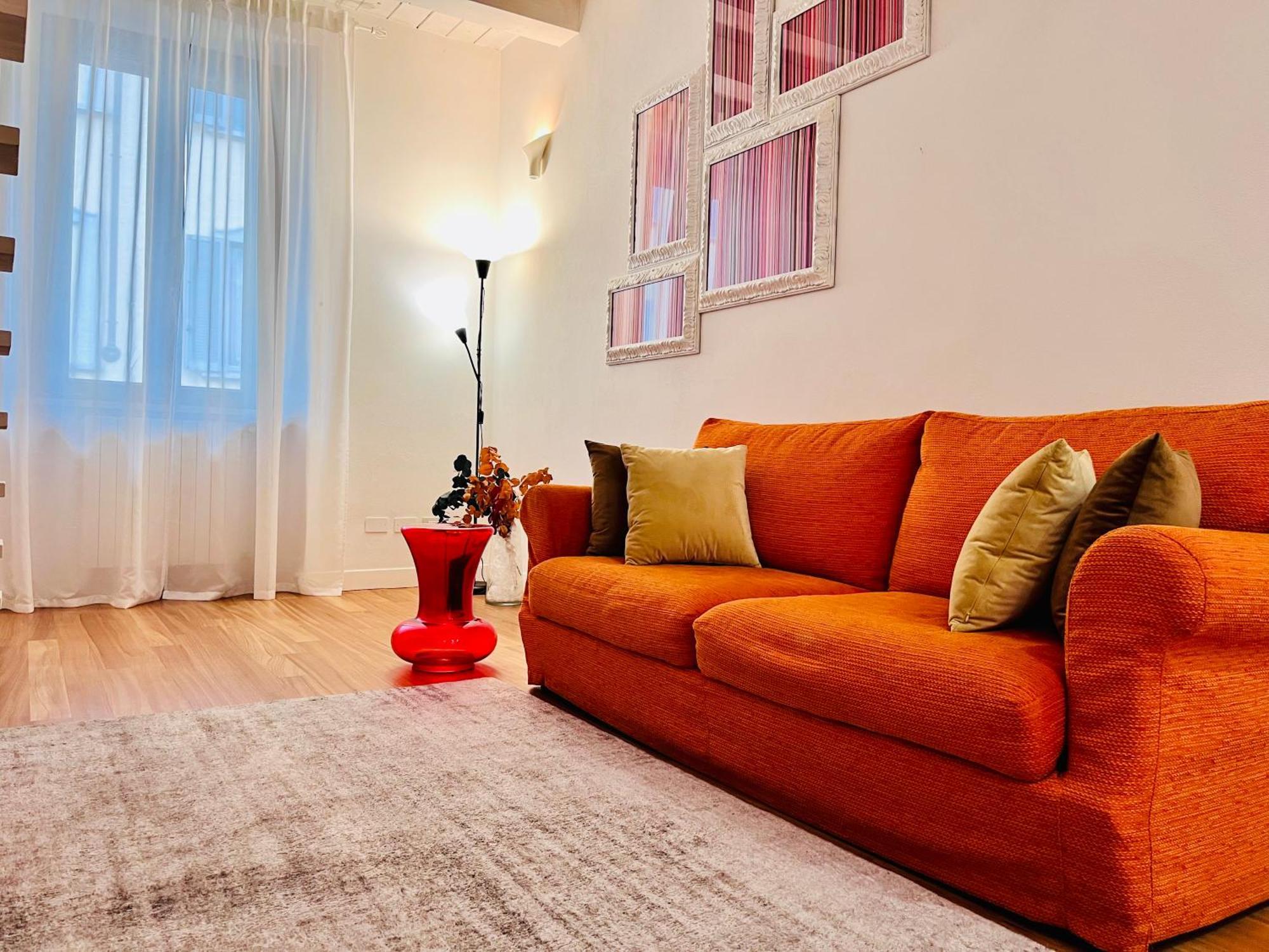 Riverside Loft Navigli - Spacious Two-bedroom Appartamento *