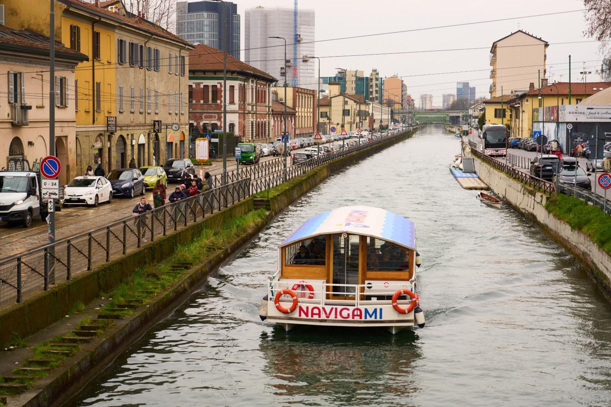 Riverside Loft Navigli - Spacious Two-bedroom * Milano