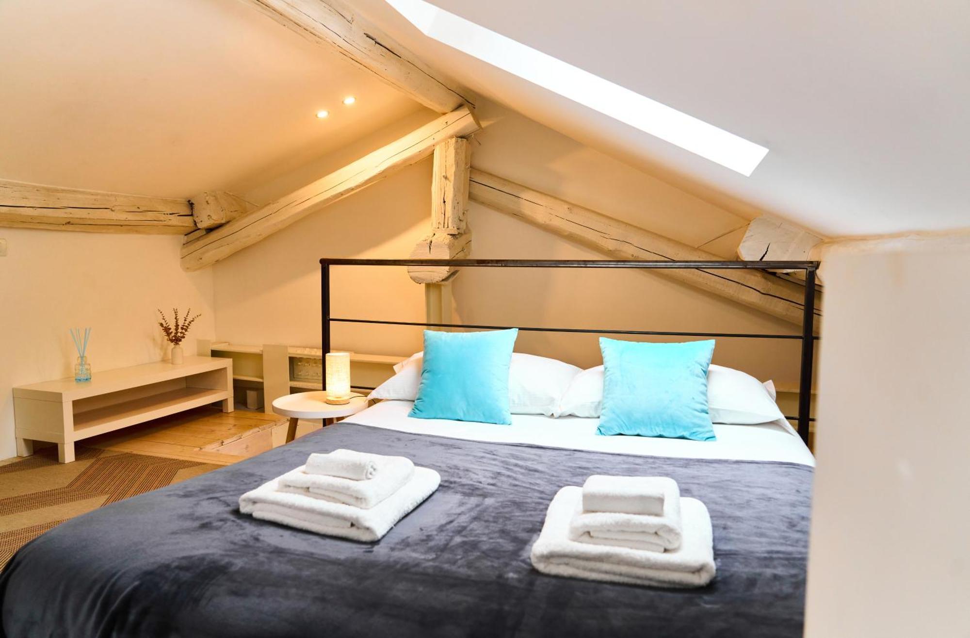 Riverside Loft Navigli - Spacious Two-bedroom Appartamento Milano
