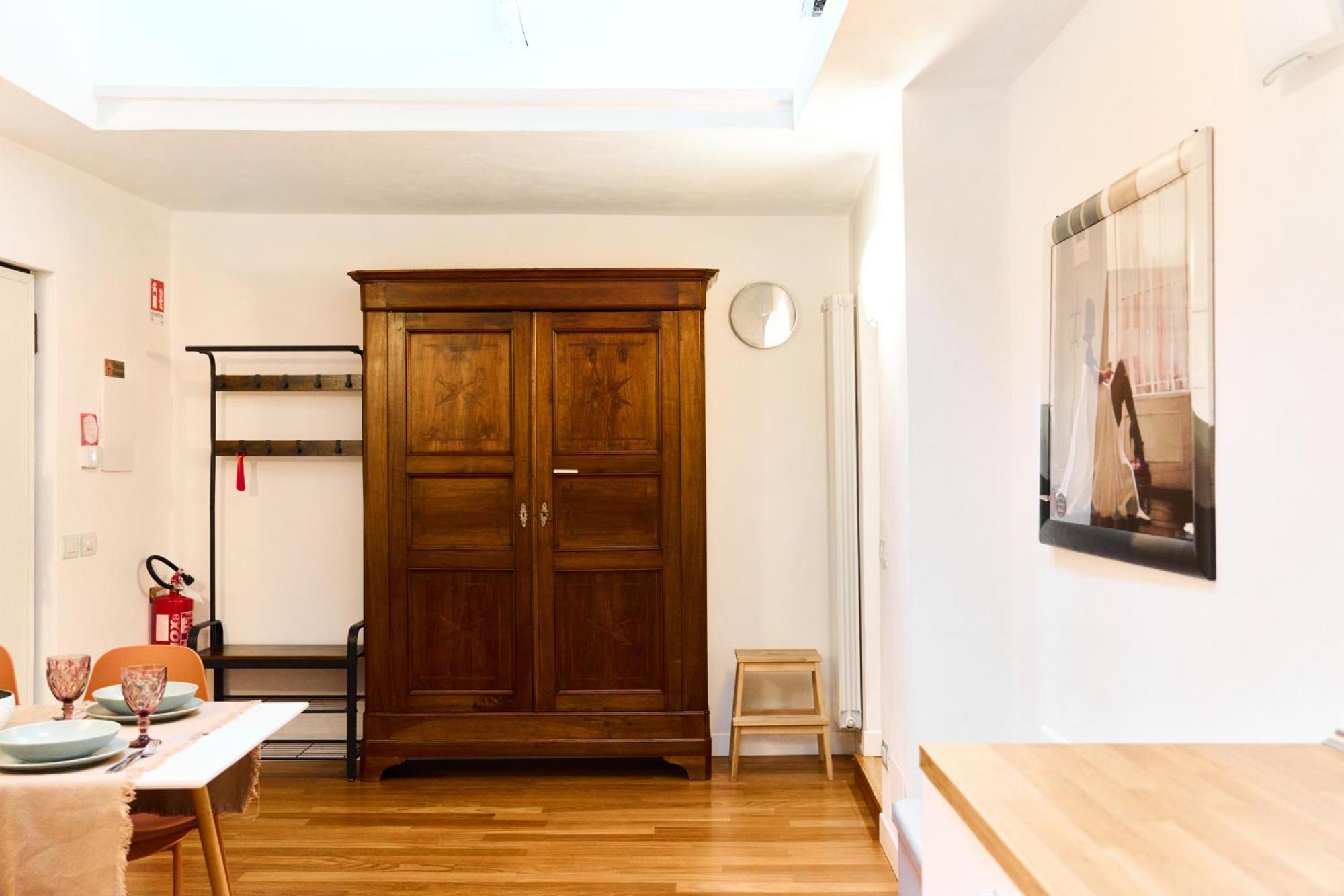 Riverside Loft Navigli - Spacious Two-bedroom * Milano